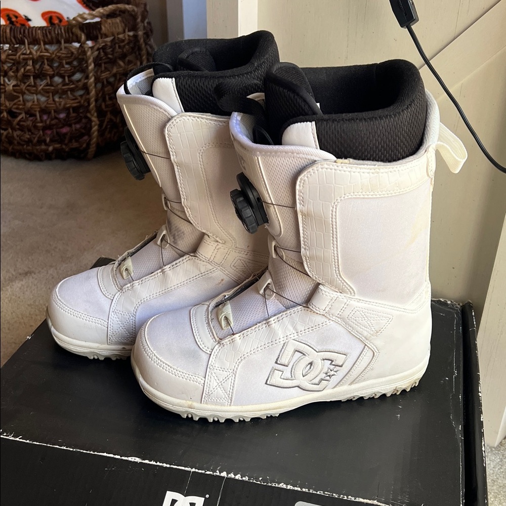 DC Snowboarding Boots in White and Black